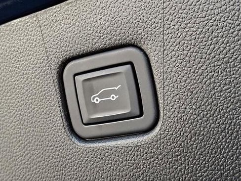 Used 2022 Chevrolet Blazer LT image 26