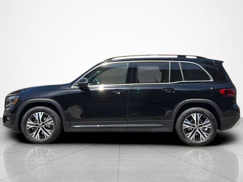 New 2026 Mercedes-Benz GLB 250 image 2