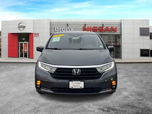 Used 2023 Honda Odyssey Touring image 2