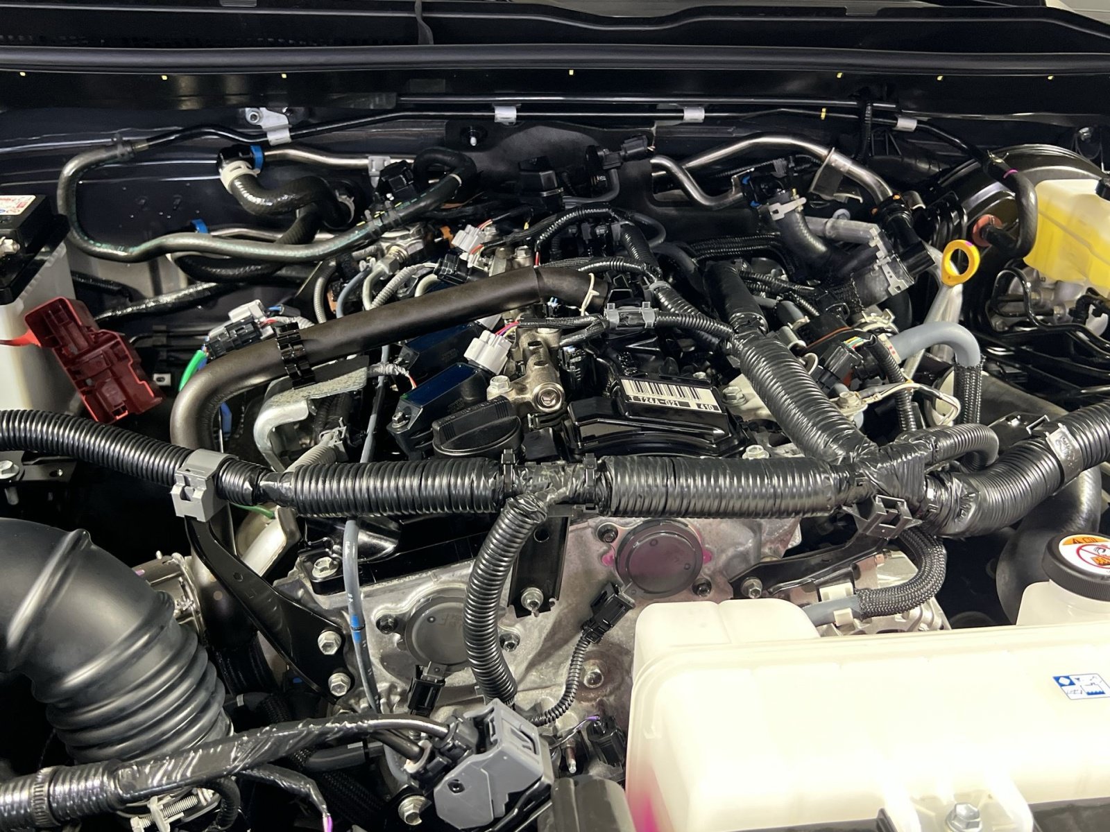 Used 2025 Toyota 4Runner SR5 AWD/4WD image 29