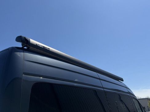 Used 2022 Mercedes-Benz Sprinter 2500 image 27