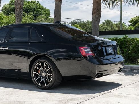 Used 2022 Rolls-Royce Ghost Black Badge AWD/4WD image 6