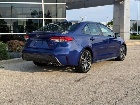 Used 2021 Toyota Corolla SE FWD image 3