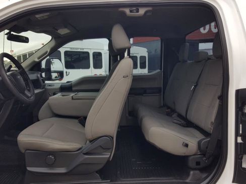 Used 2022 Ford F250 XL w/ Power Equipment Group AWD/4WD image 19