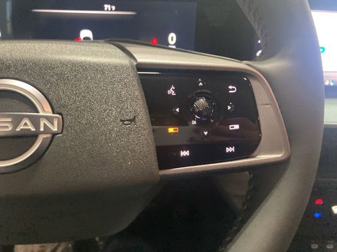 Used 2025 Nissan Murano Platinum w/ Cargo Package image 16