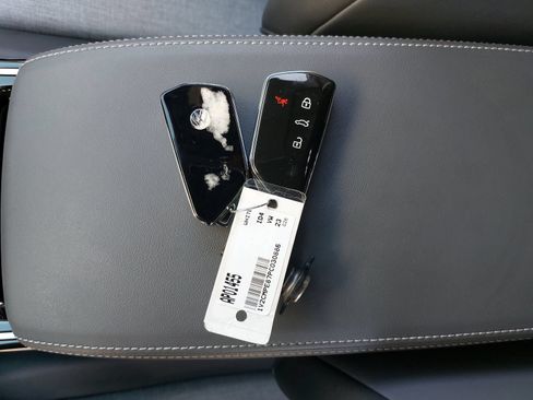 Used 2023 Volkswagen ID.4 Pro RWD image 40