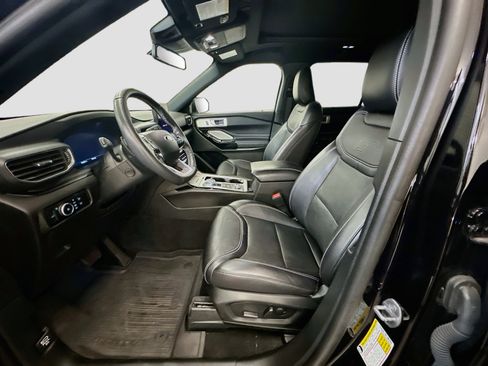 Used 2024 Ford Explorer ST w/ Equipment Group 401A AWD/4WD image 13