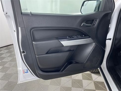 Certified 2020 Chevrolet Colorado LT w/ LT Convenience Package image 17
