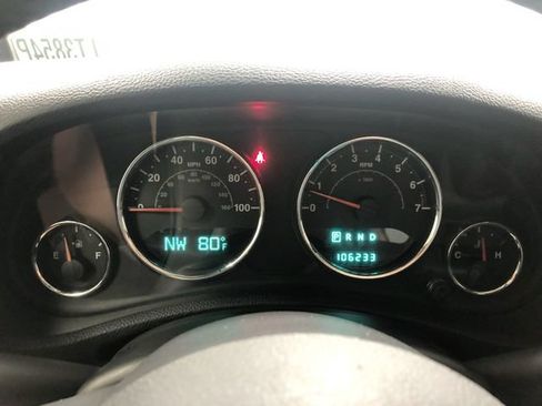 Used 2013 Jeep Wrangler Unlimited Sahara w/ Connectivity Group AWD/4WD image 18