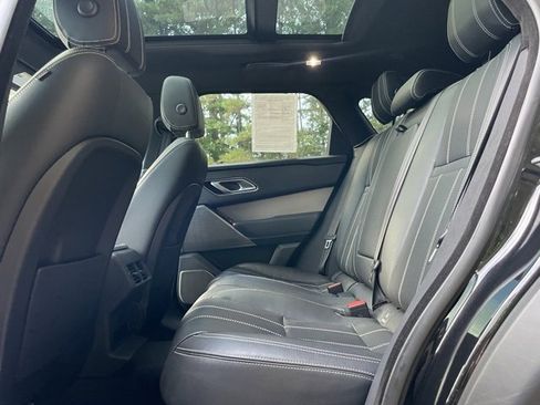 Used 2021 Land Rover Range Rover Velar R-Dynamic S image 15