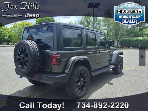 Used 2023 Jeep Wrangler Unlimited Sahara w/ Cold Weather Group AWD/4WD image 9