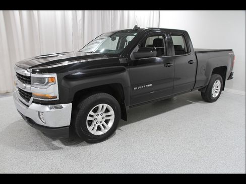Used 2016 Chevrolet Silverado 1500 LT w/ All Star Edition AWD/4WD image 3