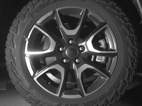 Used 2025 Jeep Compass Trailhawk AWD/4WD image 13