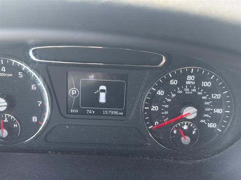 Used 2016 Kia Sorento LX w/ LX Convenience Package AWD/4WD image 4