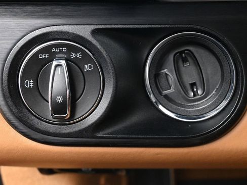 Used 2016 Porsche 911 Carrera GTS image 22