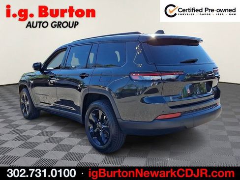 Certified 2023 Jeep Grand Cherokee L Limited w/ Black Appearance Package AWD/4WD image 4