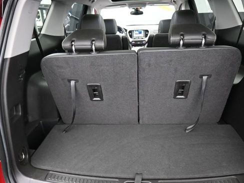 Used 2023 GMC Acadia SLT w/ Elevation Edition image 26