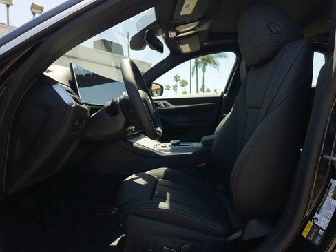 New 2026 BMW i4 eDrive40 w/ Premium Package RWD image 7