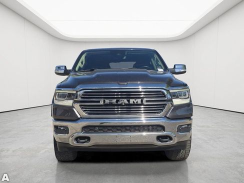 Used 2019 RAM 1500 Laramie AWD/4WD image 5
