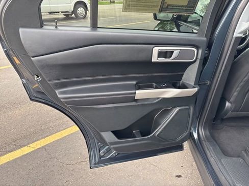 Used 2023 Ford Explorer XLT w/ Equipment Group 202A AWD/4WD image 24