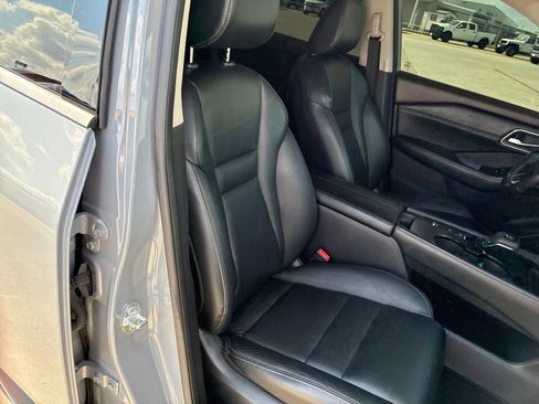 Used 2021 Nissan Rogue SL w/ Premium Package FWD image 10