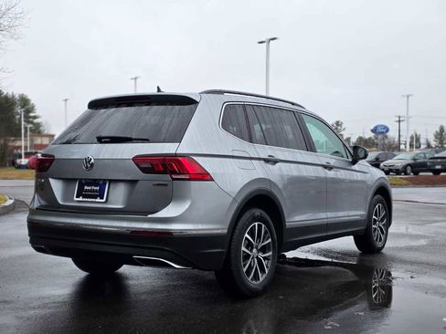 Used 2020 Volkswagen Tiguan SE image 10