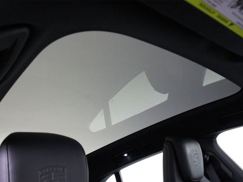 Used 2025 Porsche Taycan 4S image 25