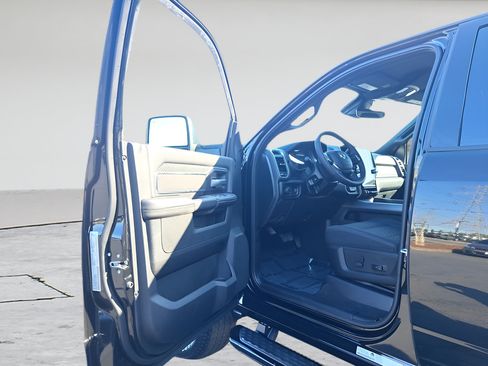 New 2026 RAM 2500 Big Horn AWD/4WD image 10