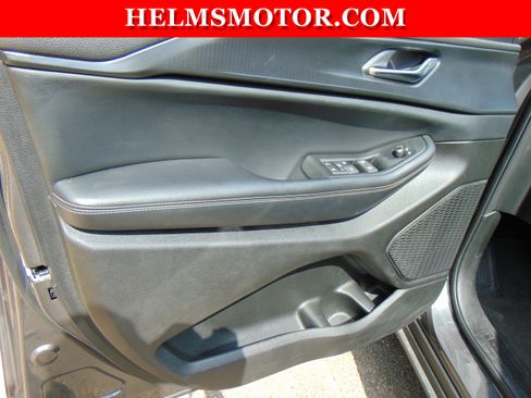 Certified 2024 Jeep Grand Cherokee Altitude RWD image 18