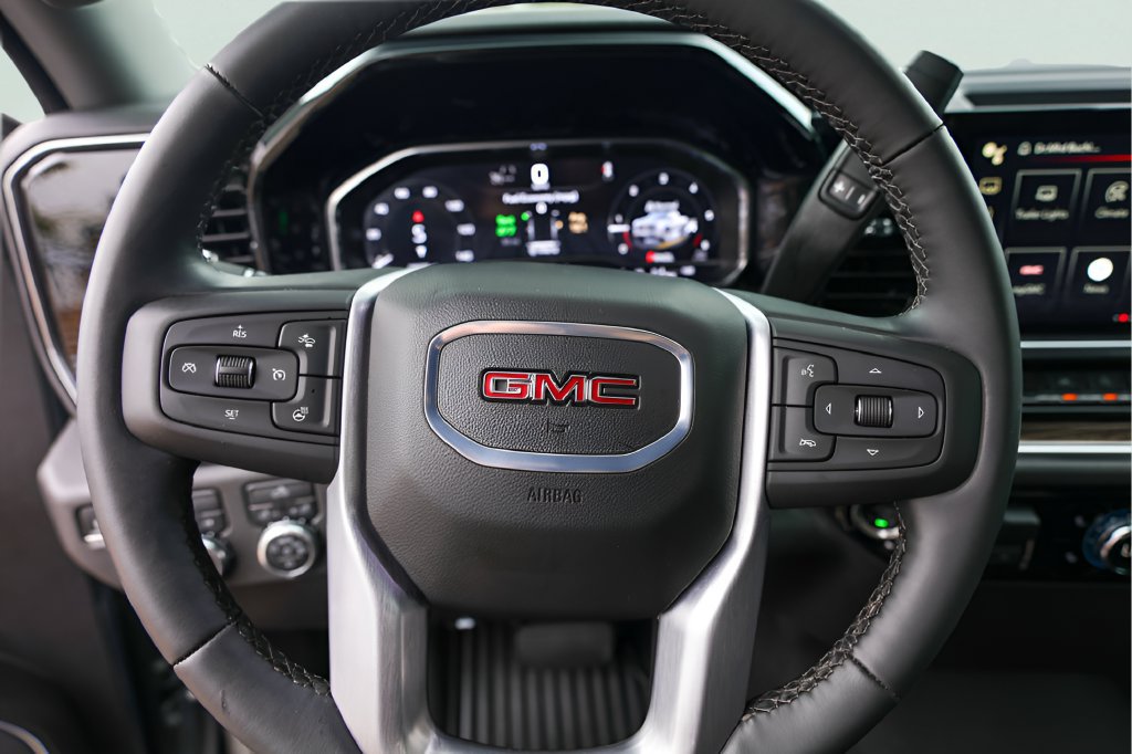 Used 2024 GMC Sierra 1500 Elevation AWD/4WD image 14