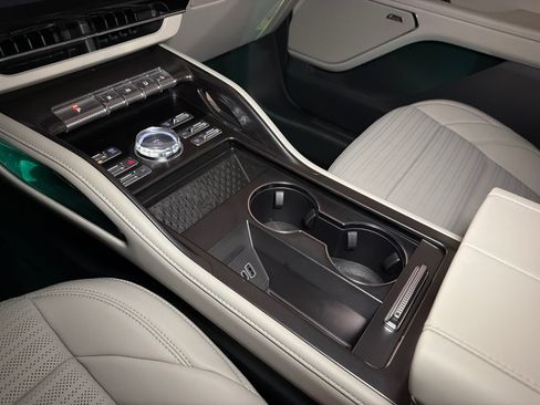New 2026 Lincoln Nautilus Reserve AWD/4WD image 26