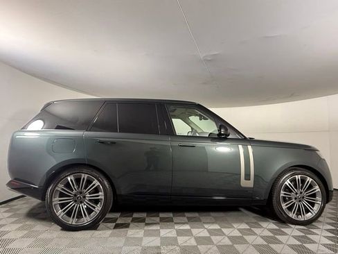 Used 2024 Land Rover Range Rover SE AWD/4WD image 9
