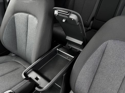 New 2025 Hyundai Ioniq 5 SE image 18