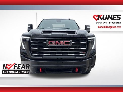 Used 2025 GMC Sierra 2500 AT4 AWD/4WD image 5