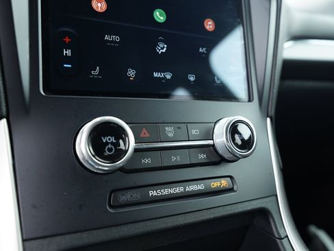 Used 2023 Ford Edge ST-Line image 21