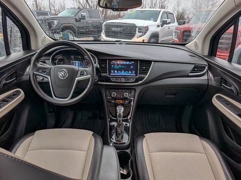 Used 2020 Buick Encore Preferred image 7