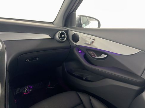 Used 2021 Mercedes-Benz GLC 300 GLC 300 image 29