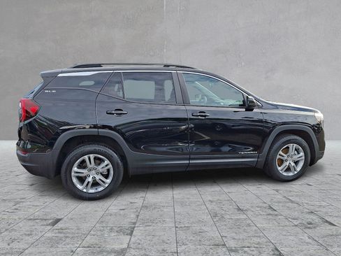 Used 2023 GMC Terrain SLE w/ Driver Convenience Package AWD/4WD image 4