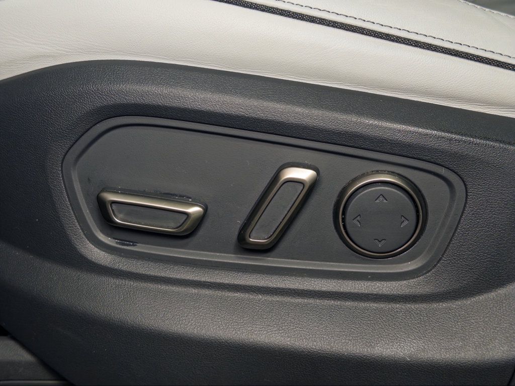 Used 2022 Rivian R1T Adventure AWD/4WD image 5