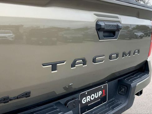 Used 2025 Toyota Tacoma TRD Sport image 30