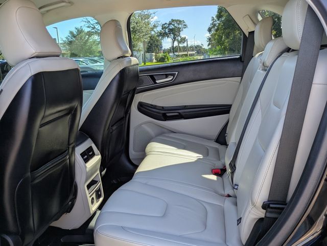 Used 2022 Ford Edge Titanium AWD/4WD image 14