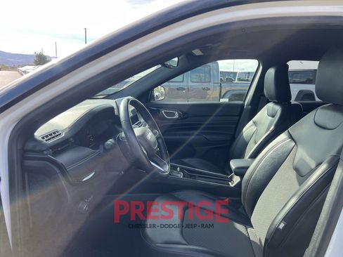 Used 2022 Jeep Compass Latitude w/ Convenience Group AWD/4WD image 32