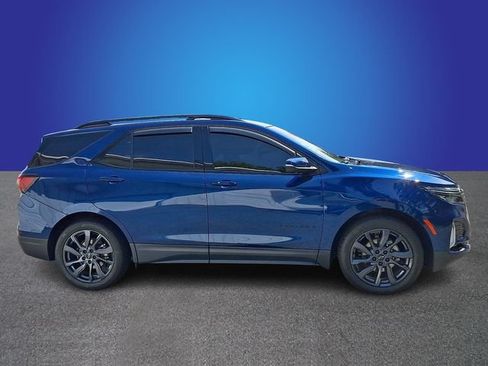 Used 2022 Chevrolet Equinox RS w/ RS Leather Package FWD image 3