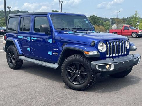 Used 2019 Jeep Wrangler Unlimited Sahara w/ Cold Weather Group AWD/4WD image 1