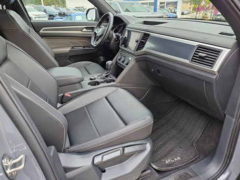 Used 2021 Volkswagen Atlas Cross Sport SE w/ Panoramic Sunroof Package AWD/4WD image 12