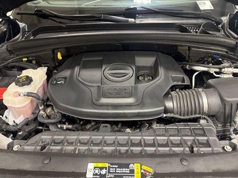 Used 2022 Jeep Grand Cherokee Overland w/ Luxury Tech Group IV image 25