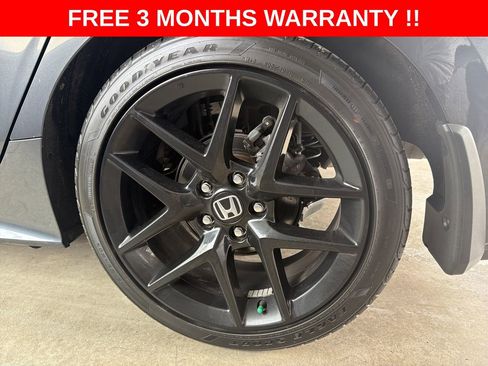 Used 2025 Honda Civic Sport image 32