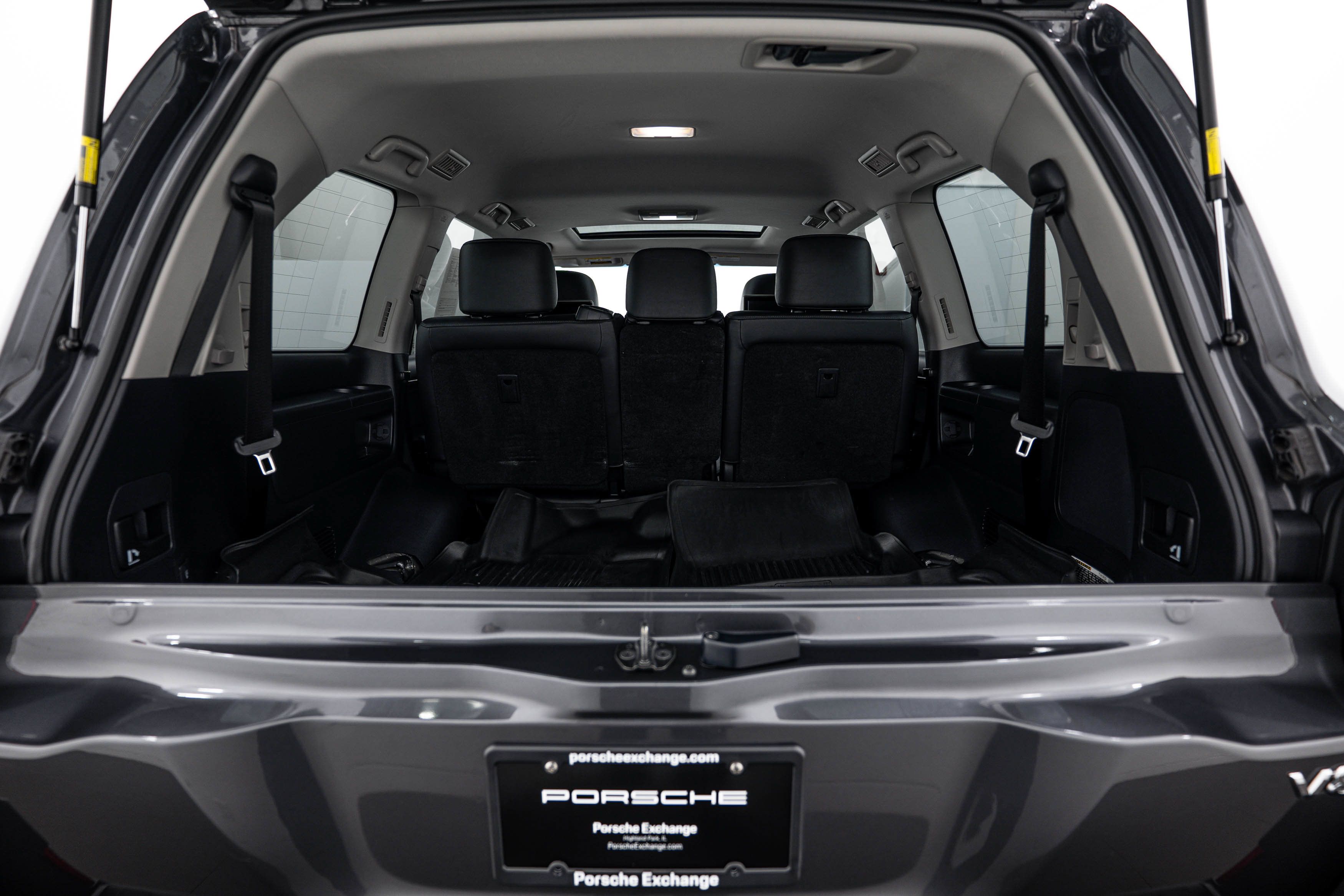 Used 2016 Toyota Land Cruiser AWD/4WD image 25