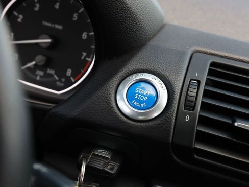 Used 2009 BMW 135i Coupe w/ Sport Pkg RWD image 31