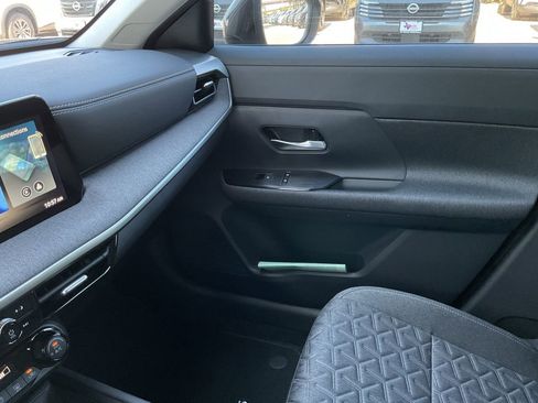 New 2026 Nissan Kicks SV image 34